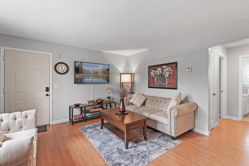 Tranquil 2Br Apt Mpls - 8075 Apt 3 Minneapolis Eksteriør bilde