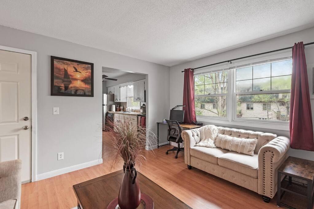 Tranquil 2Br Apt Mpls - 8075 Apt 3 Minneapolis Eksteriør bilde